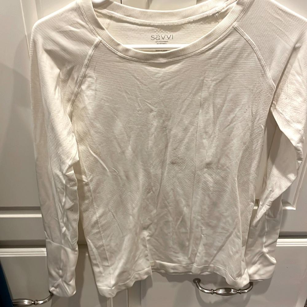 white long sleeve workout shirt